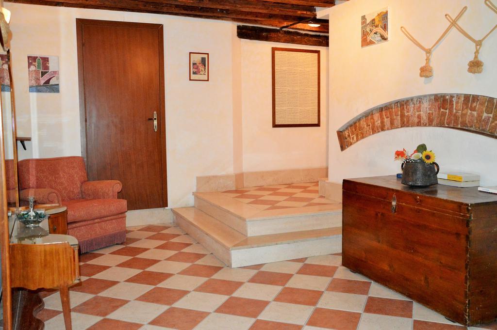 Hotel Rialto House Venezia Esterno foto