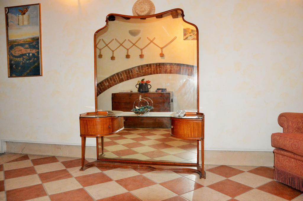 Hotel Rialto House Venezia Esterno foto