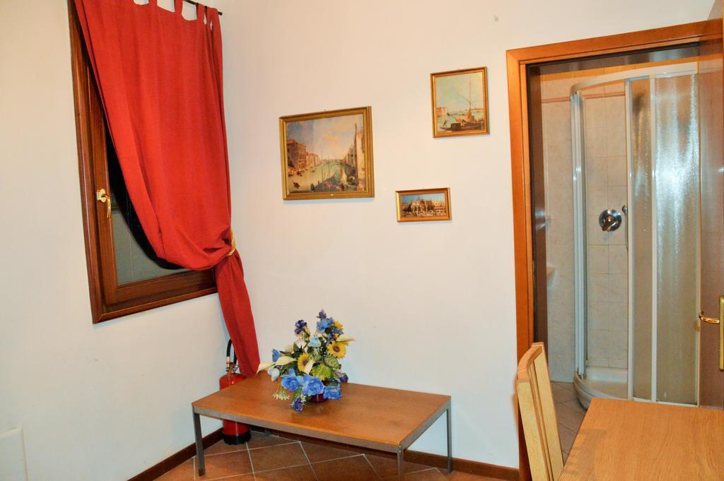 Hotel Rialto House Venezia Esterno foto